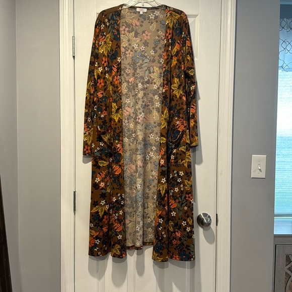 LuLaRoe Sweaters - LuLaRoe floral cardigan.